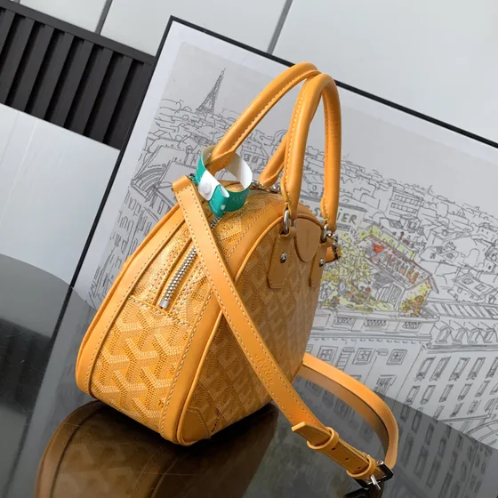 Goyard Saint Jeanne Bowling Bag Giallo Manico