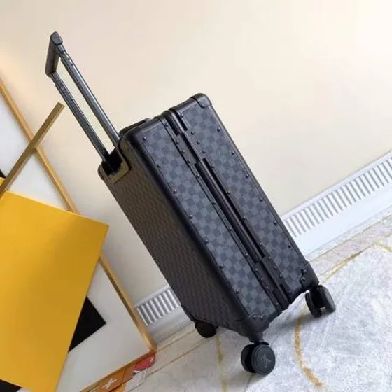 Louis Vuitton Horizon Damier Graphite travel