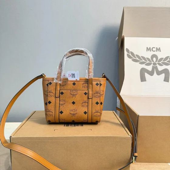 MCM Toni Mini Shopper Cognac Shoppertasche
