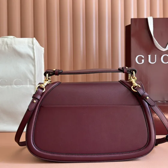 Gucci Gucci Blondie Top Handle Bag สีเบอร์กันดี Top Handle