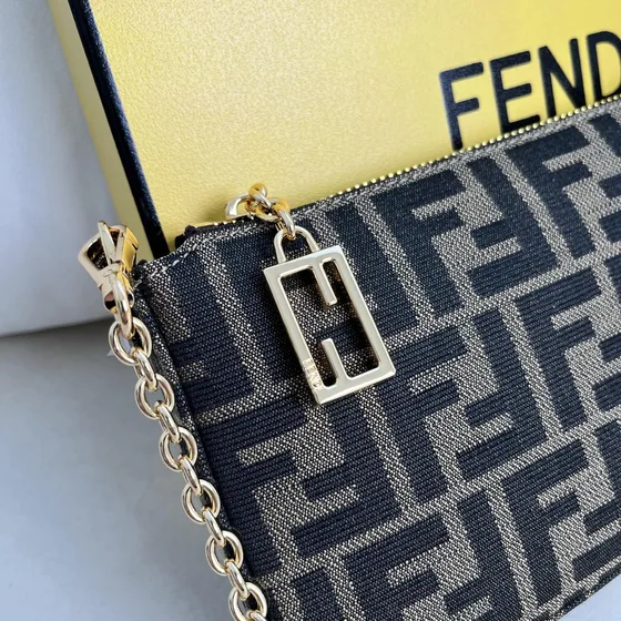Fendi Ff Motif Chain Etui With Strap Brun/Grå Ff Jacquard Etui
