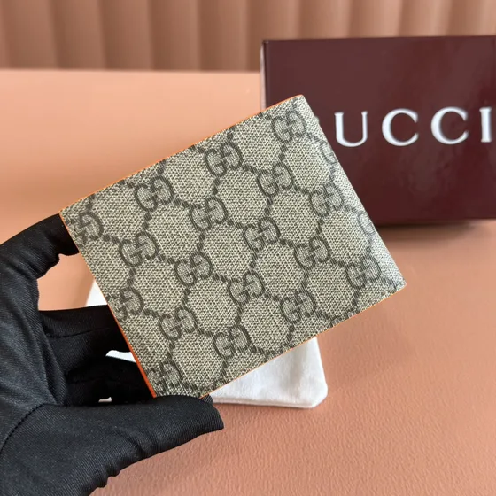 Gucci Gg Bi-Fold Wallet Beige Brown Wallet