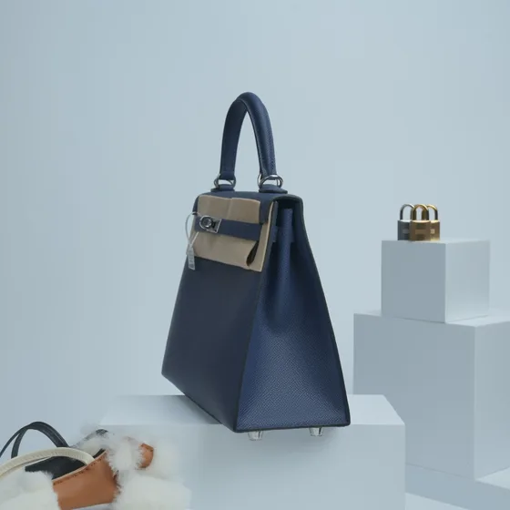 Hermes Kelly Bleu marine Bleu Anse supérieure