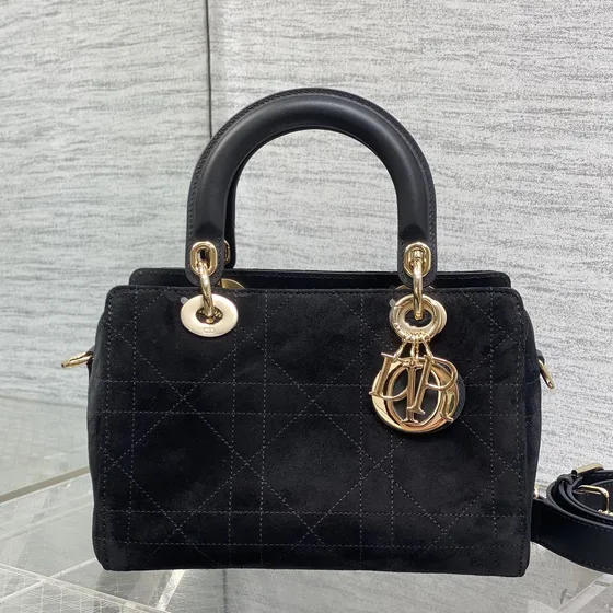 Dior The Lady 95.22 Negro Asa superior