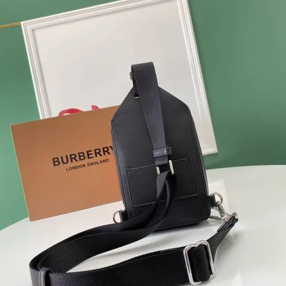 Burberry Sort crossbody