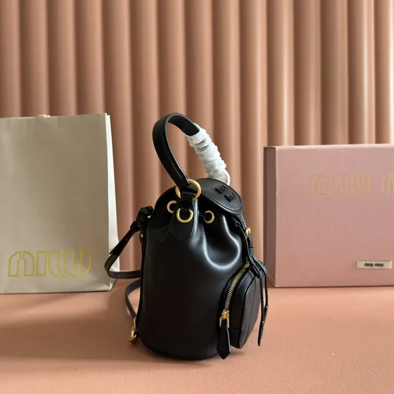 Miu Miu Sac seau Noir Crossbody