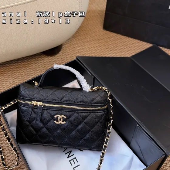 Chanel Lp Vanity Case Black 19cm Vanity