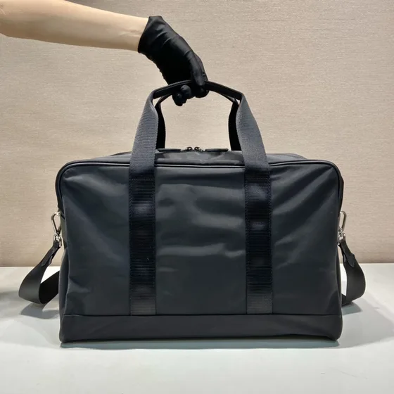 Prada Re-Nylon And Saffiano Leder Travel Duffle Bag Schwarz Schultertasche