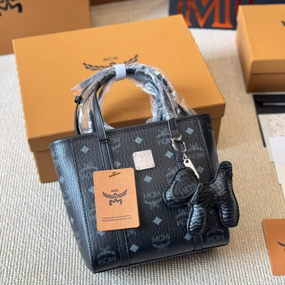 MCM Mini Toni Visetos Shopper Hitam Tote Bag