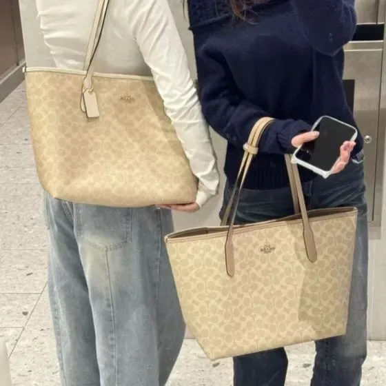 Coach City Tote Bag In Signature Canvas Light Khaki Beige Tote Bag