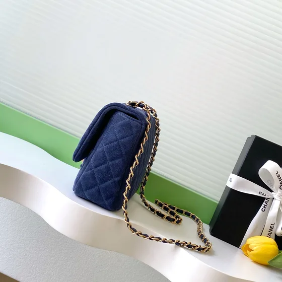 Chanel Classic Flap Azul marino Azul Bolso solapa