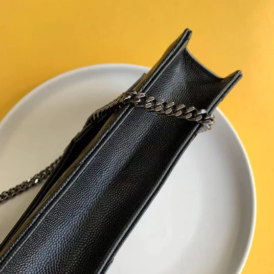 YSL Cassandre Envelope Chain Carteira Preto Woc