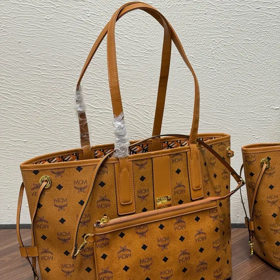 MCM Toni Visetos Top Zip Shopper Cognac/Marrón Bolso tote