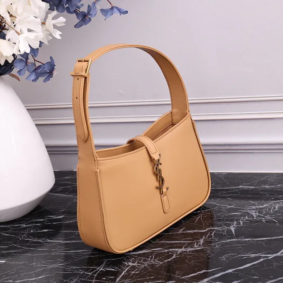 YSL Le 5 À 7 Hobo Bag Apricot Hobo
