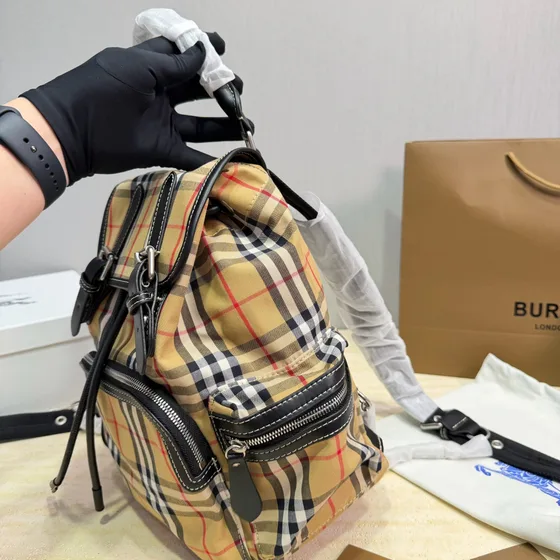 Burberry Vintage Check Naylon Rucksack Bej Sırt çantası