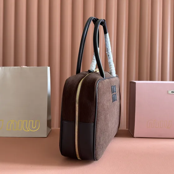 Miu Miu Corduroy Henkel Bag Braun Henkel