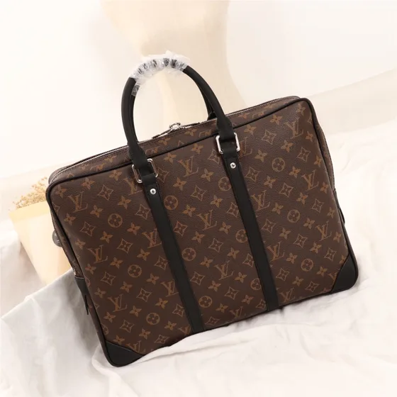Louis Vuitton Porte-Documents Voyage Marrón Asa superior