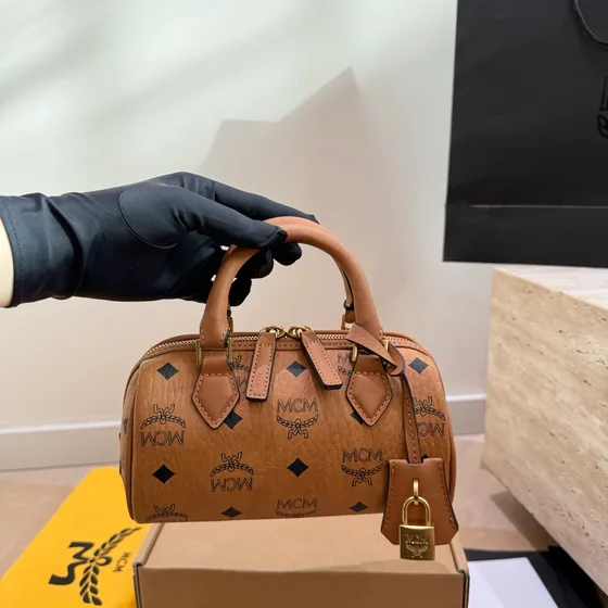 MCM Essential Boston Bag Be/Đen/Cognac/Hồng Top Handle