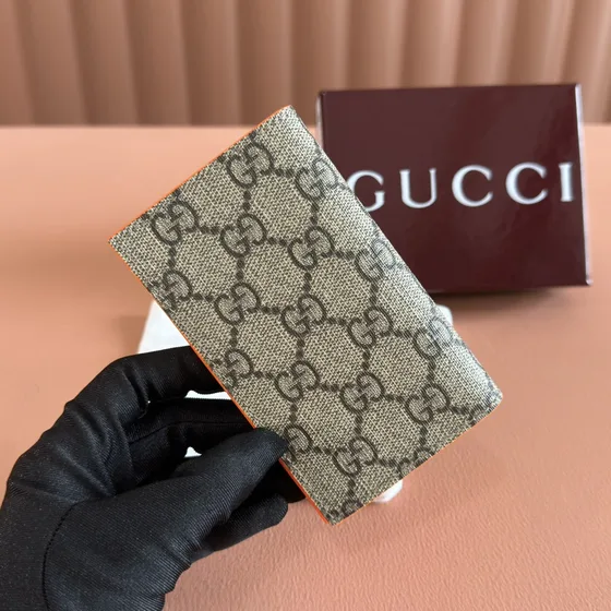 Gucci Gg Bifold Wallet Beige Wallet