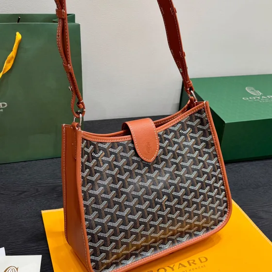 Goyard Hirondelle Bag Tan/Kahverengi Crossbody çanta