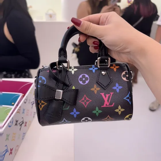 Louis Vuitton Keepall Hitam Pelbagai warna Shoulder Bag