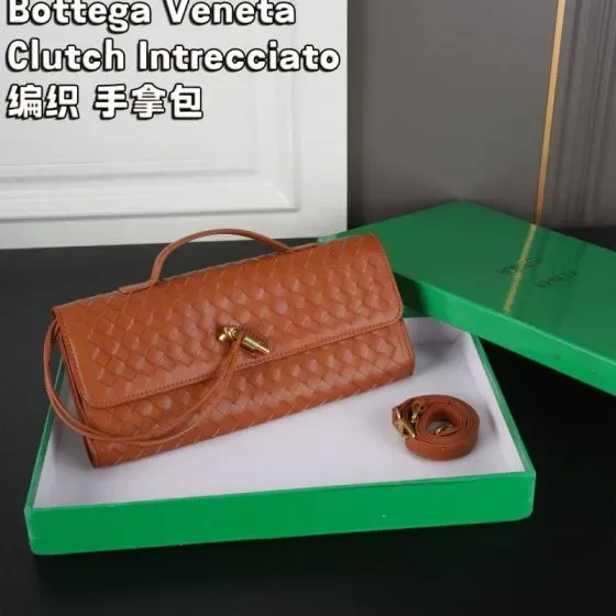 Bottega Veneta Intrecciato Clutch Brown Clutch