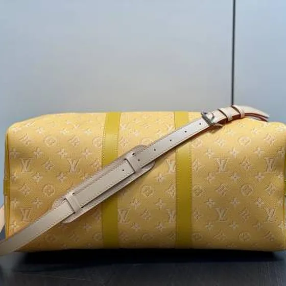 M26867 Monogram 27 x 20 x 45 everyday