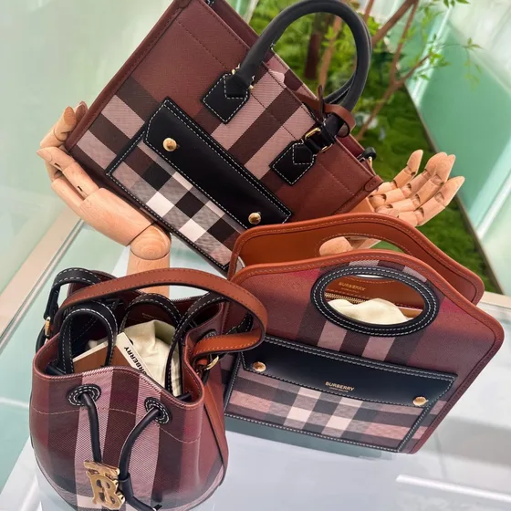 Burberry Freya Tote Birch بني Check Tote Bag