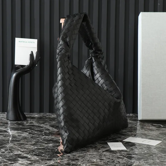 Bottega Veneta Hop Bag Black Hobo