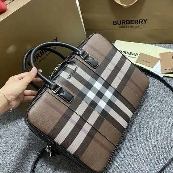 Burberry Briefcase بني Check business