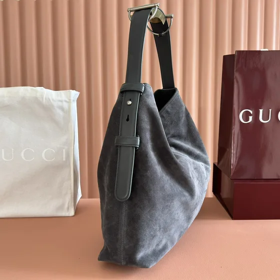 Gucci Gg Camurça Medium Bolsa de ombro Dark Cinza Hobo