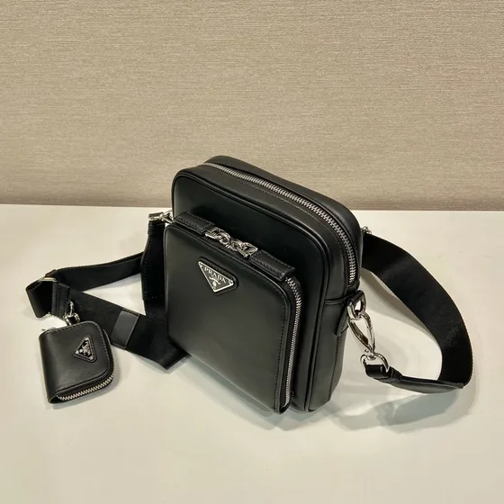 Prada Saffiano Skinn Skulderveske With Detachable Etui Sort Crossbody