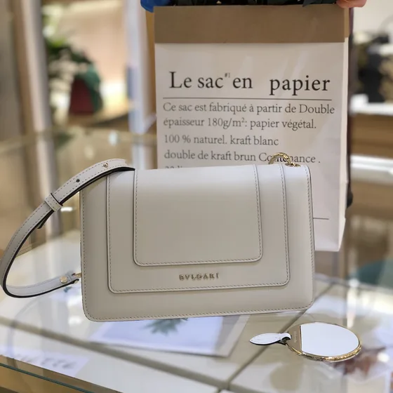 Bvlgari Serpenti Forever Crossbody-Tasche Weiß Crossbody