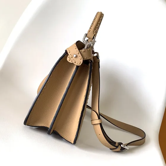 Fendi Peekaboo Iseeu Small Bege Alça superior