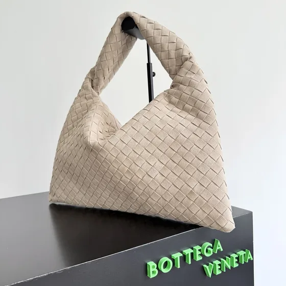 Bottega Veneta Small Hop Beige Hobo