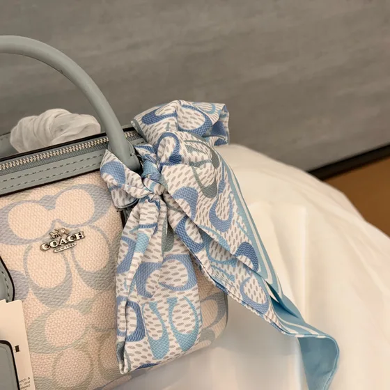 Coach Rowan Satchel Light Blå / Pastel Rosa Tophåndtak