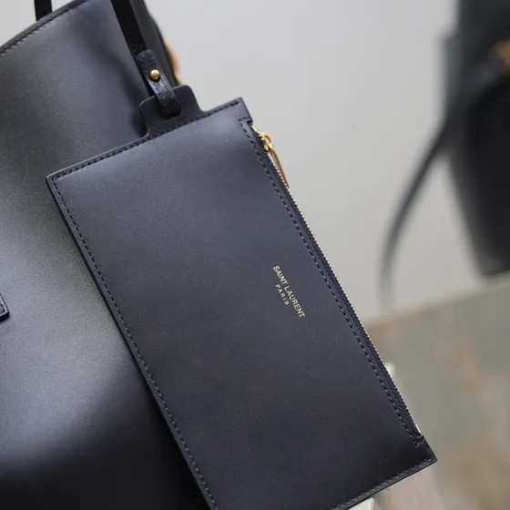 YSL Le 37 Bolso cubo Negro Bolso bandolera
