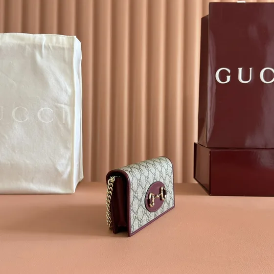 Gucci Gucci Horsebit 1955 Chain Carteira Bege/Bordô Woc