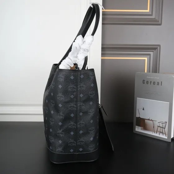MCM Toni Shopper Tote In Visetos Preto Bolsa tote