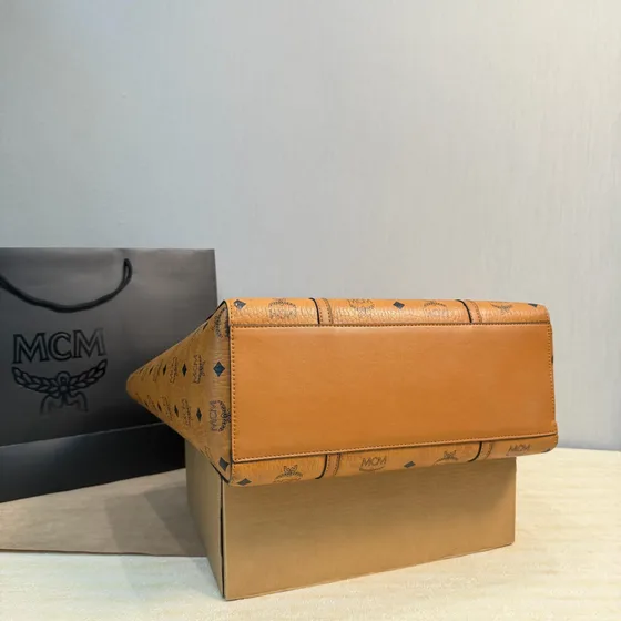 MCM Toni Tote Cognac Sac cabas