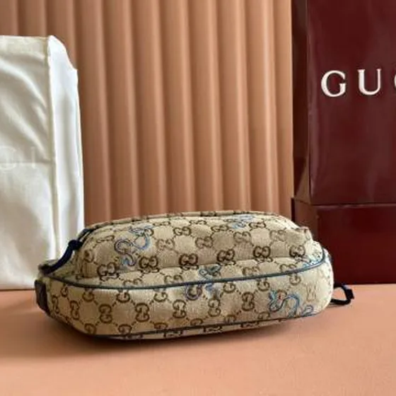 Gucci Beige GG toile with Bleu snake print everyday
