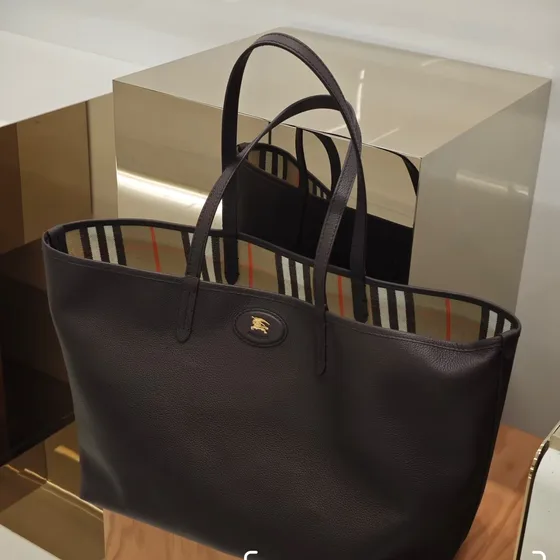 Burberry Check Lining Tote Black Tote Bag