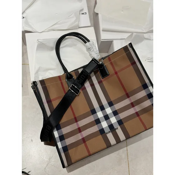 Burberry Check Tote Bag Birch Coklat Check Tote Bag