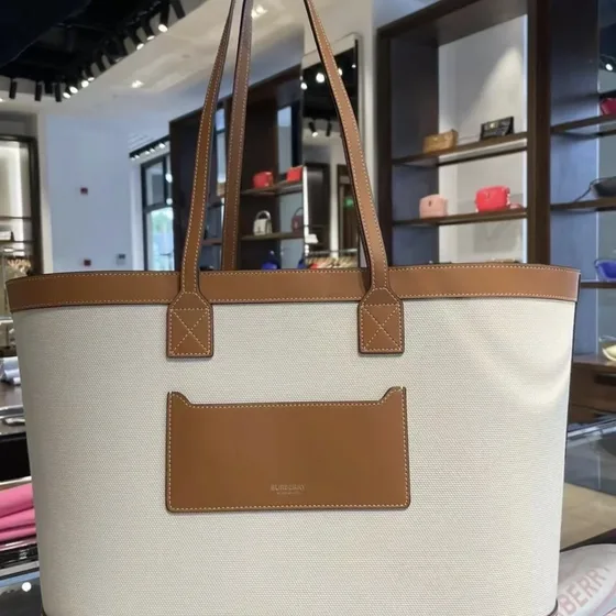 Burberry Bar Tote White Tote Bag
