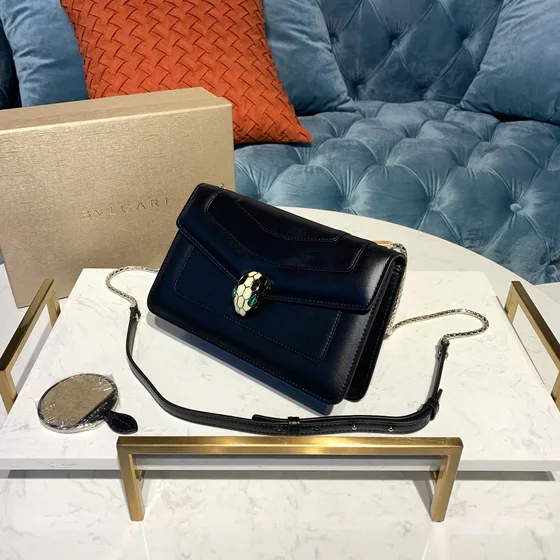 Bvlgari Serpenti Forever Shoulder Bag Hitam Shoulder Bag