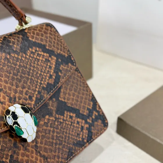 Bvlgari Serpenti Forever Üst sap Kahverengi Snakeskin Pattern Üst sap