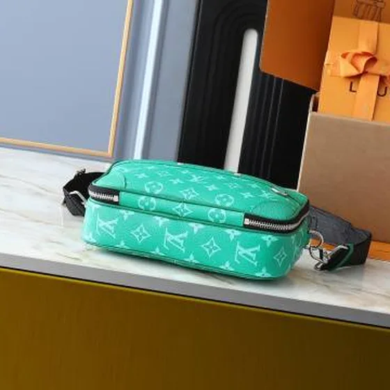 Louis Vuitton Camera bag Green Monogram crossbody