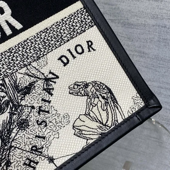 Dior Dior Book Tote (Medium) Trắng With Đen Zodiac Constellation Pr Tote Bag