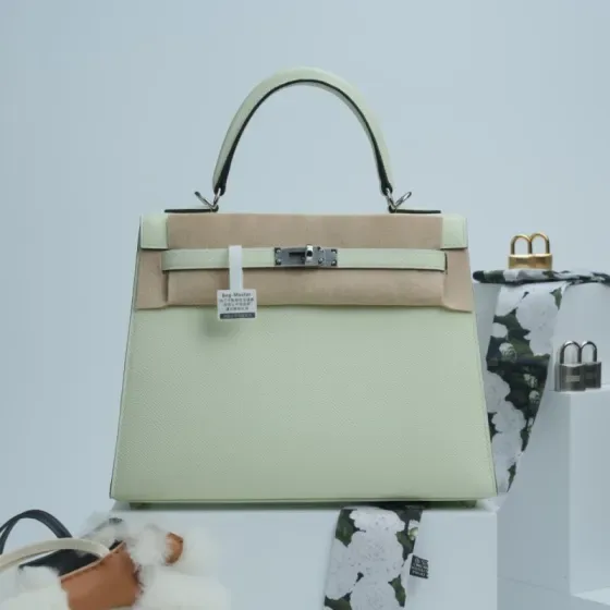 Hermes Kelly 28 Light Green 28cm Top Handle