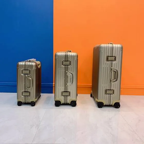 Rimowa valise Champagne travel